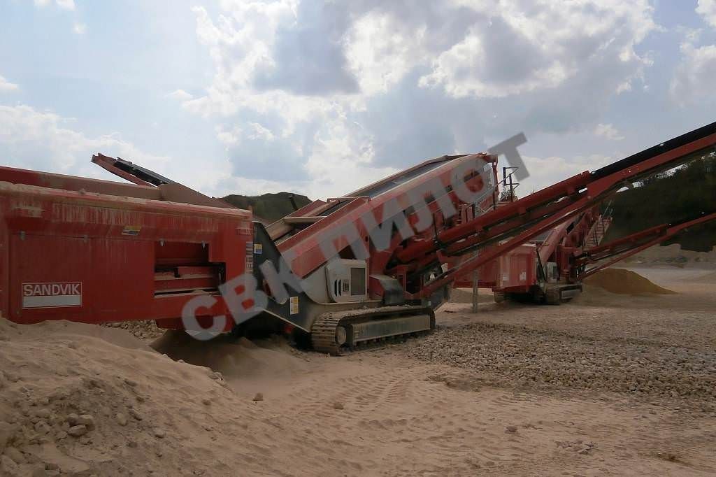 Грохот SANDVIK QA440